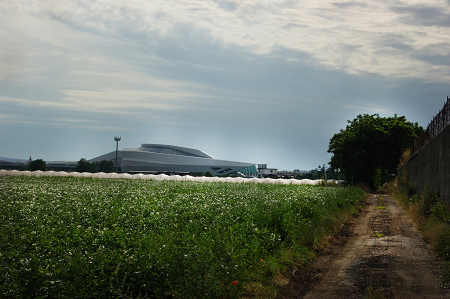 Tra-passato, presente e futuro