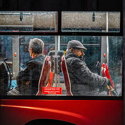 L'importanza dei trasporti pubblici per i nonni d' Italia